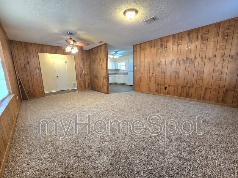 House for rent at 3230 Palmdale Ave, Pensacola, FL 32526