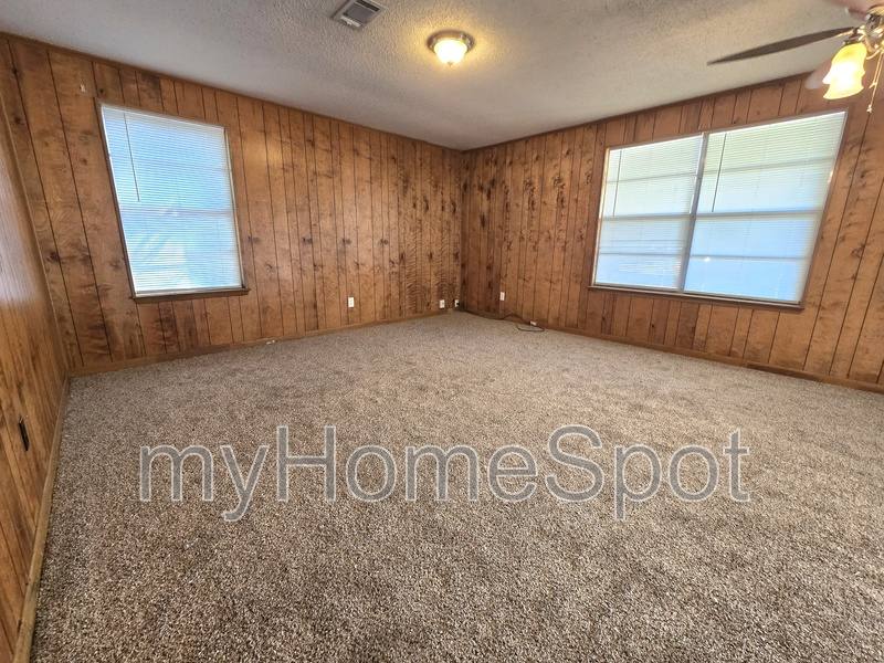 House for rent at 3230 Palmdale Ave, Pensacola, FL 32526