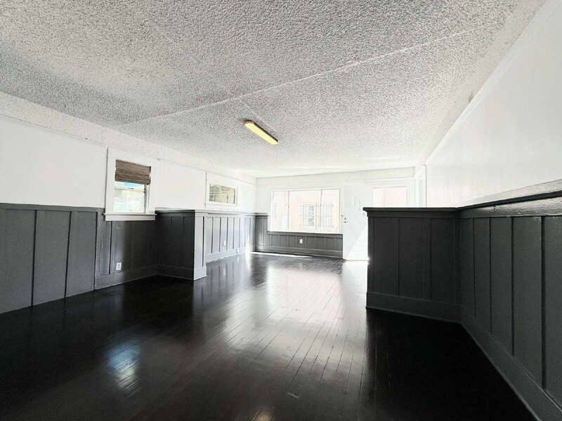 Apartment for rent at 1661 W 36th Place, Los Angeles, CA 90018