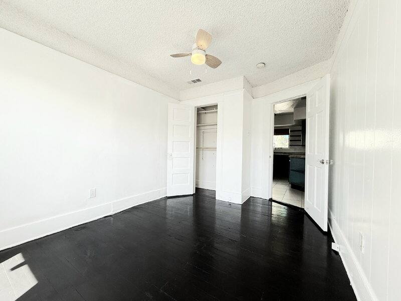 Apartment for rent at 1661 W 36th Place, Los Angeles, CA 90018