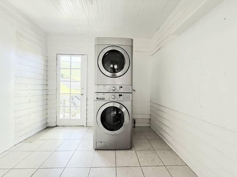 Apartment for rent at 1661 W 36th Place, Los Angeles, CA 90018