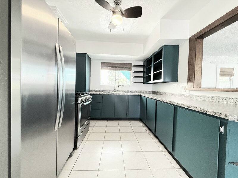 Apartment for rent at 1661 W 36th Place, Los Angeles, CA 90018