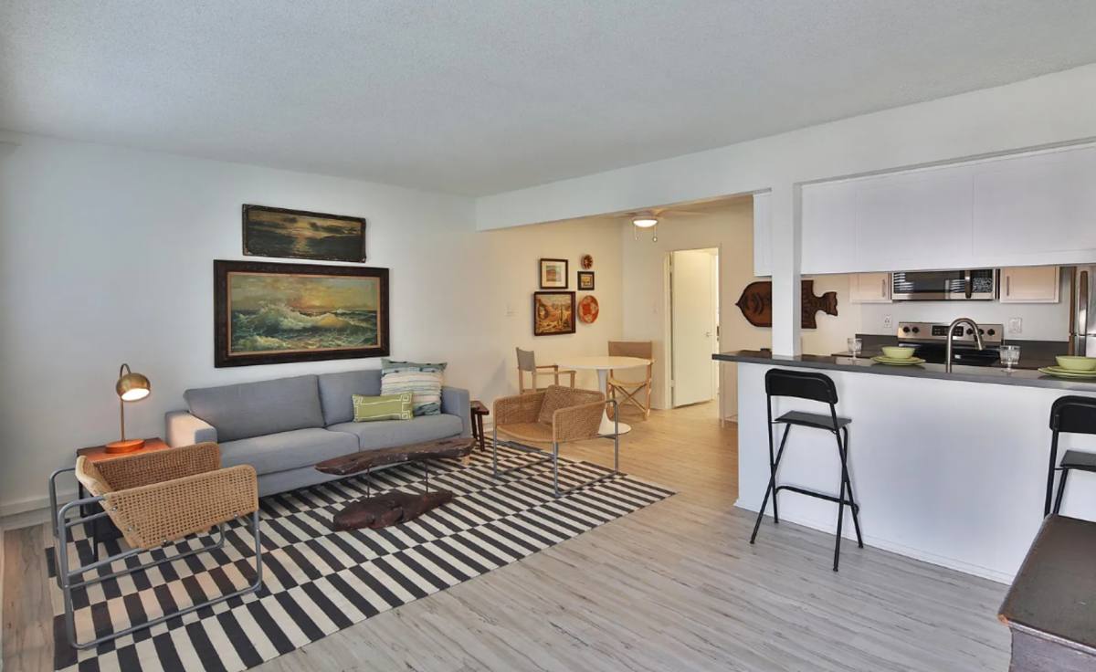 Apartment for rent at 1801-1805 Wardlow Rd, Long Beach, CA 90807