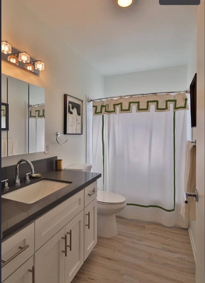 Apartment for rent at 1801-1805 Wardlow Rd, Long Beach, CA 90807