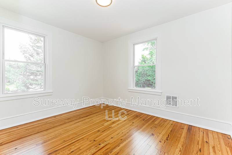 Apartment for rent at 114 Walnut St, Audubon, NJ 08106