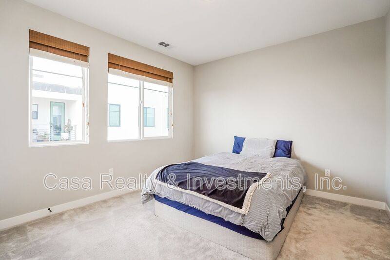 Townhouse for rent at 2117 Copper Walk, Gardena, CA 90249