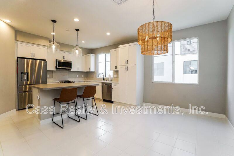 Townhouse for rent at 2117 Copper Walk, Gardena, CA 90249