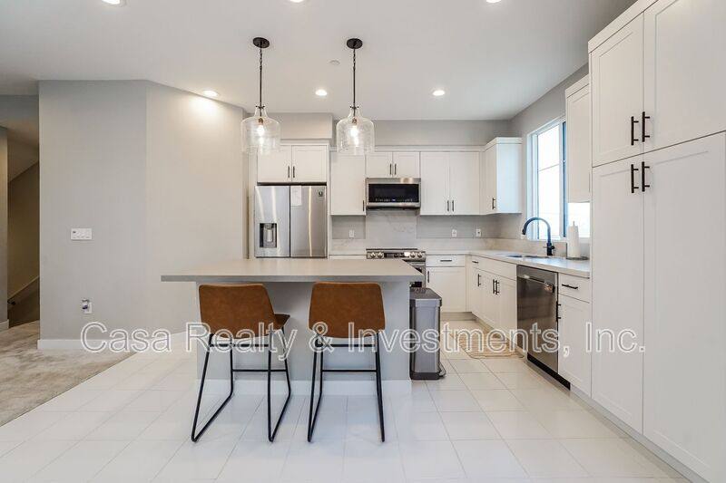 Townhouse for rent at 2117 Copper Walk, Gardena, CA 90249