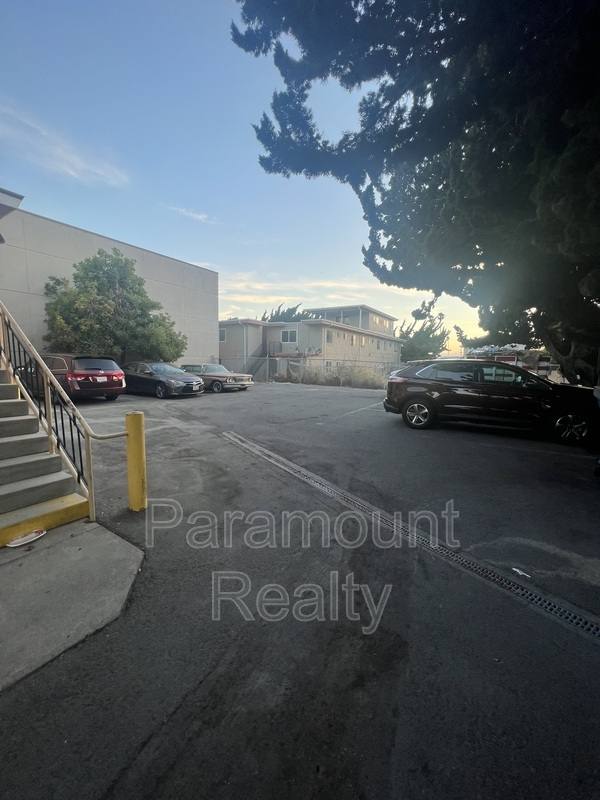Apartment for rent at 177 22nd St, Richmond, CA 94801