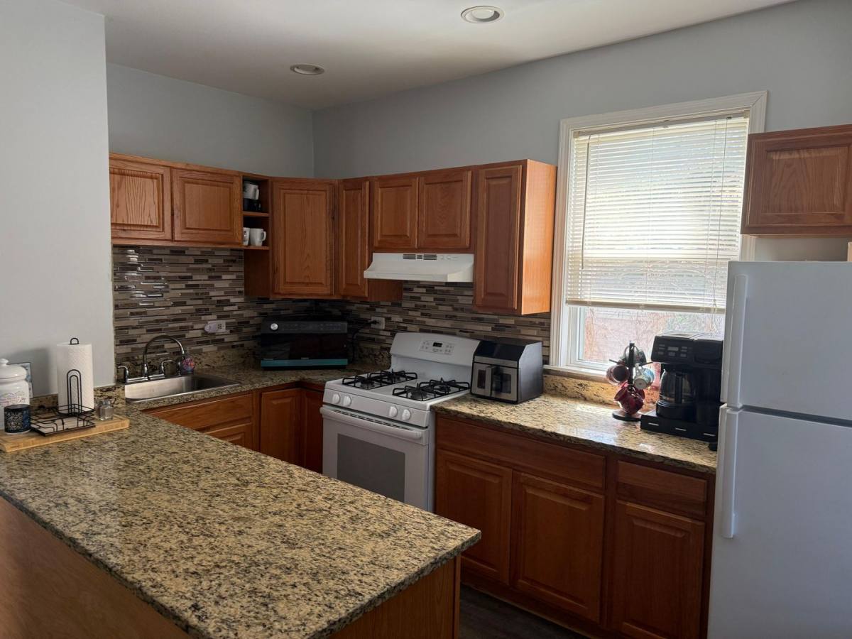 Apartment for rent at 2542 N Newcastle, Elmwood Park, IL 60707