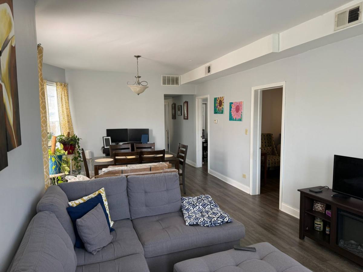 Apartment for rent at 2542 N Newcastle, Elmwood Park, IL 60707