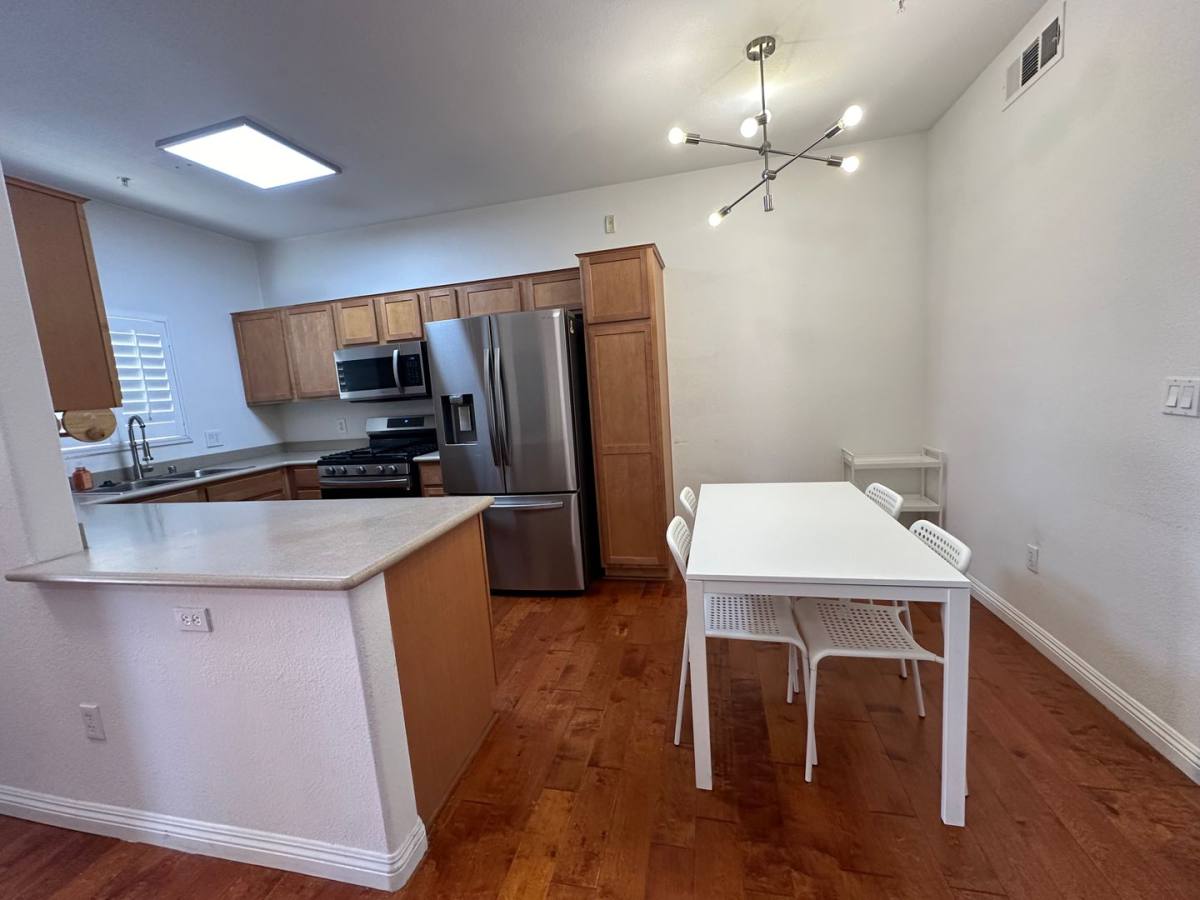 Apartment for rent at 2291 W Horizon Ridge Parkway, Henderson, NV 89052