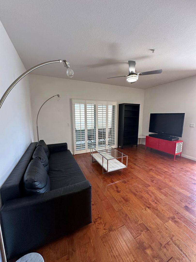 Apartment for rent at 2291 W Horizon Ridge Parkway, Henderson, NV 89052