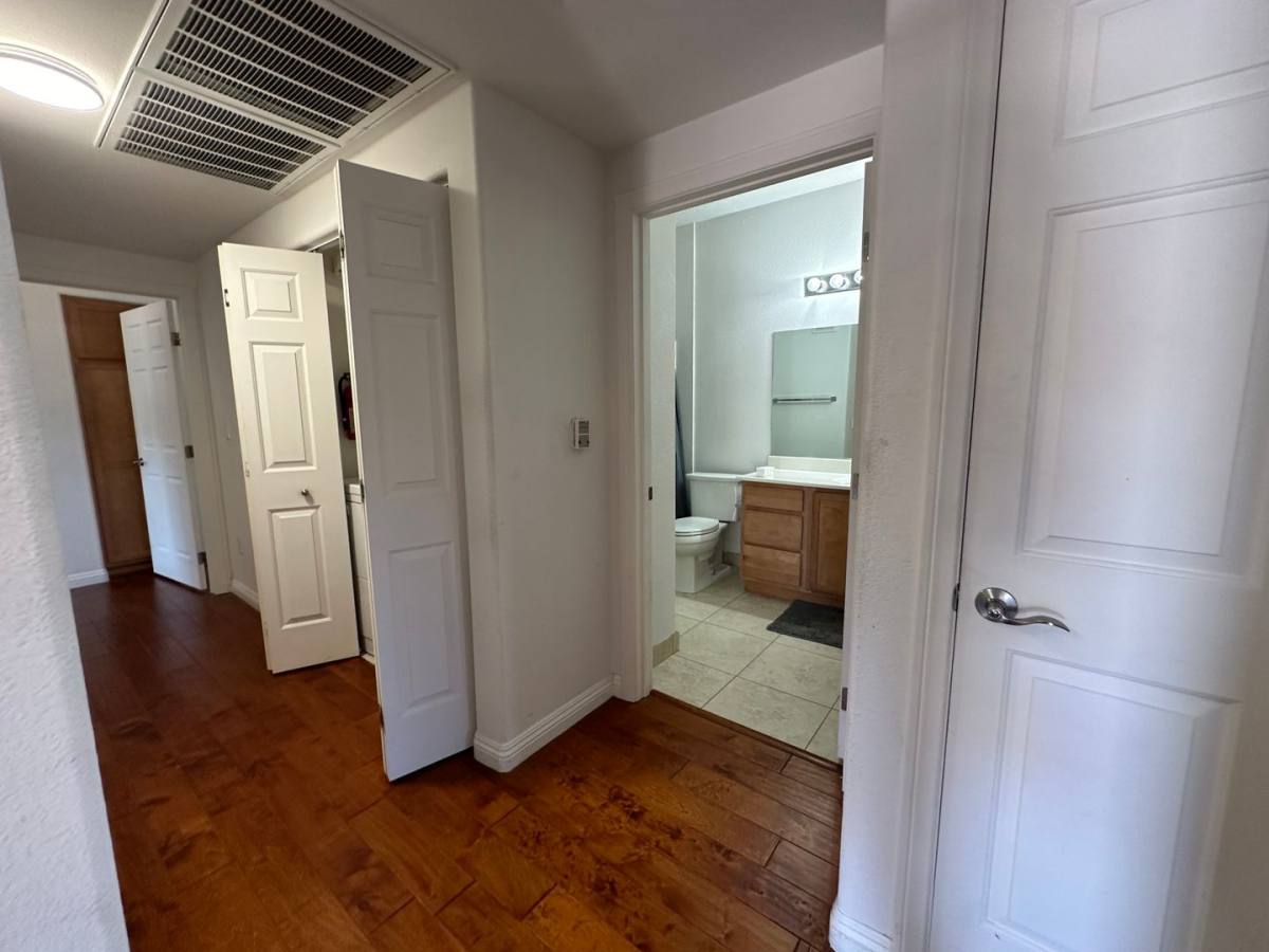 Apartment for rent at 2291 W Horizon Ridge Parkway, Henderson, NV 89052