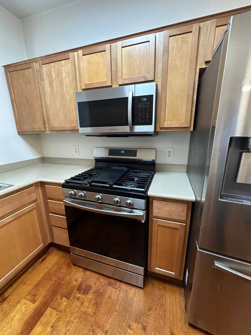 Apartment for rent at 2291 W Horizon Ridge Parkway, Henderson, NV 89052