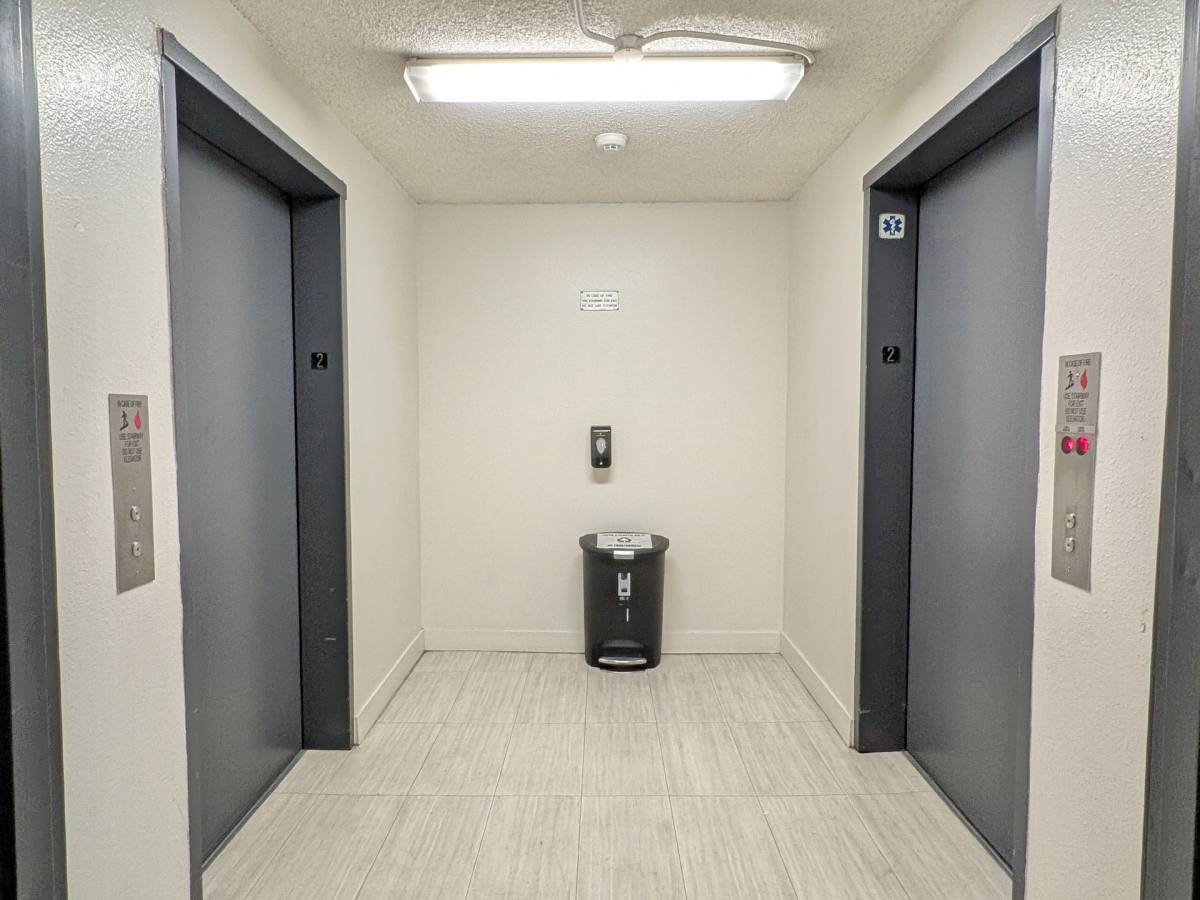 Apartment for rent at 864 S New Hampshire Ave, Los Angeles, CA 90005