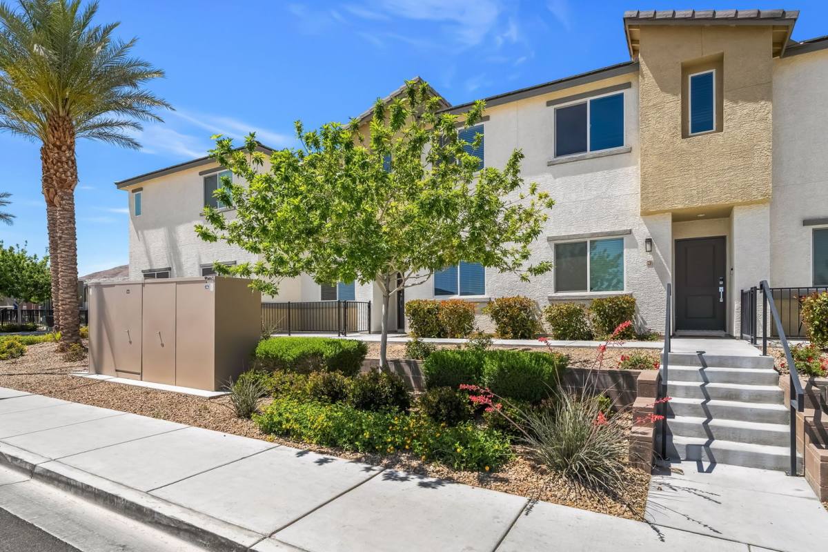 Townhouse for rent at 12184 Mojave Gold Rd, Las Vegas, NV 89183