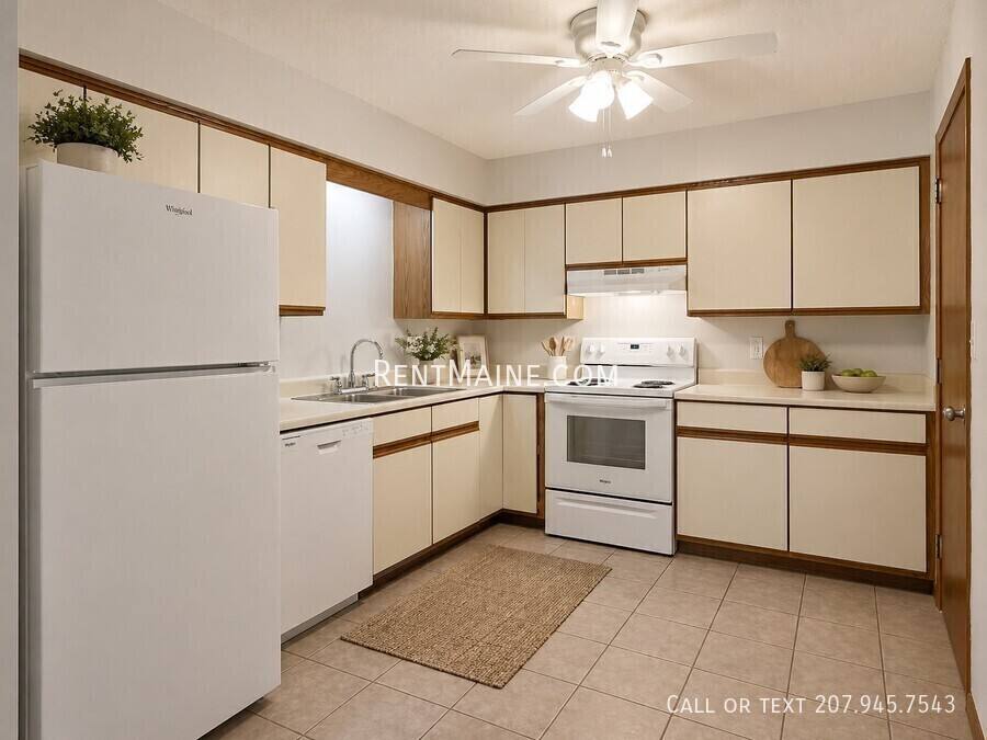 Apartment for rent at 6 Hartley St #1, Lewiston, ME 04240