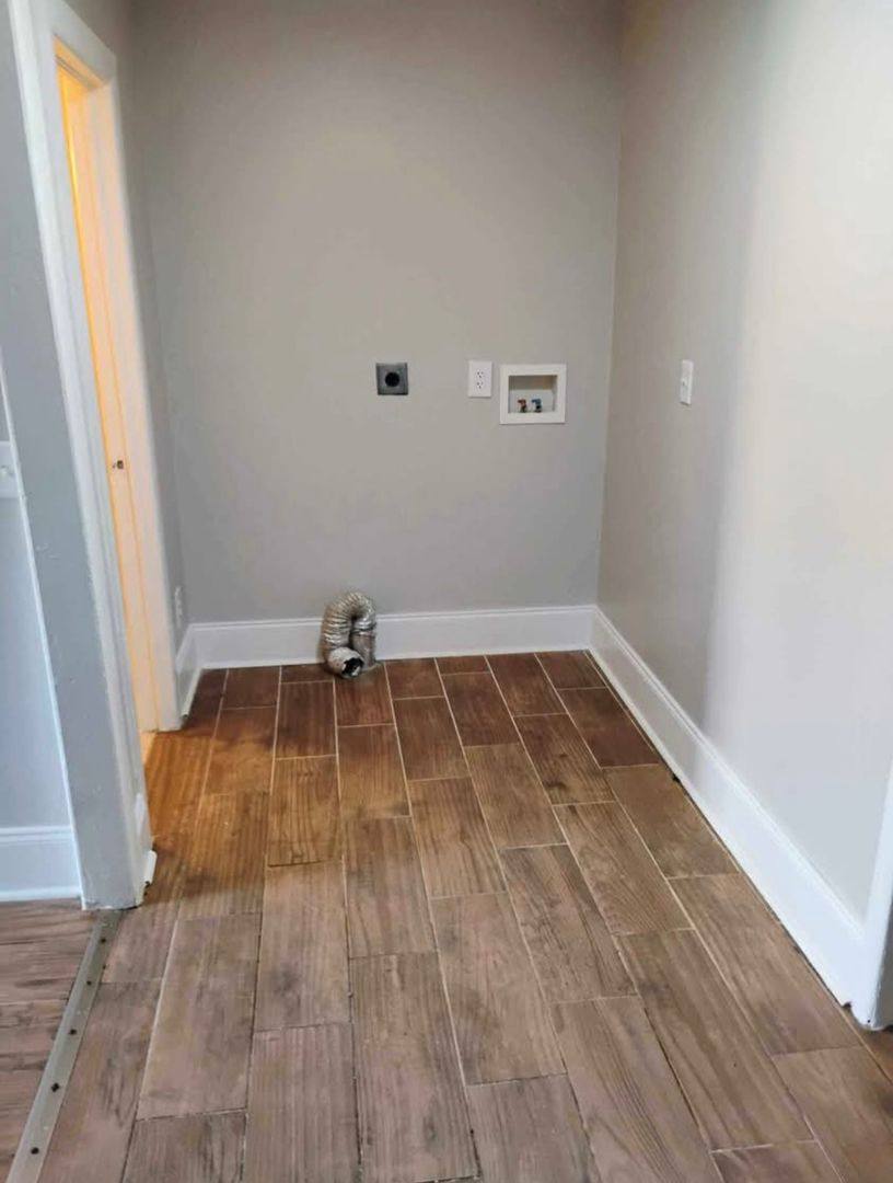 Apartment for rent at 624 Sewanee St, Harriman, TN 37748