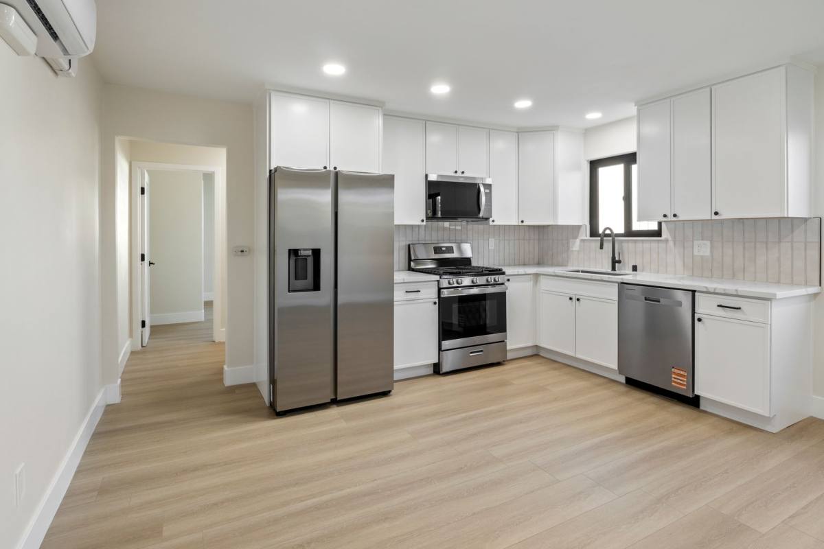 Apartment for rent at 3129 Emerson St, San Diego, CA 92106