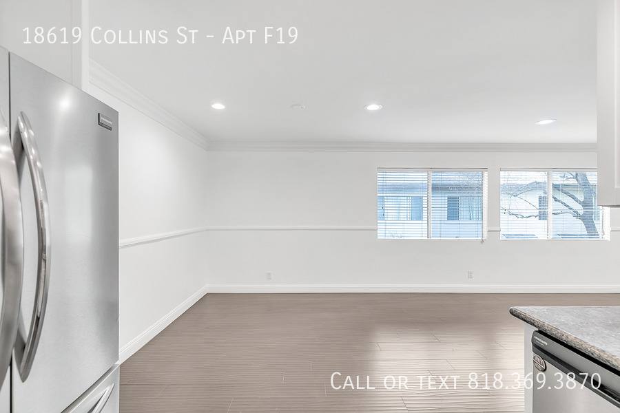 Apartment for rent at 18619 Collins St #F19, Tarzana, CA 91356