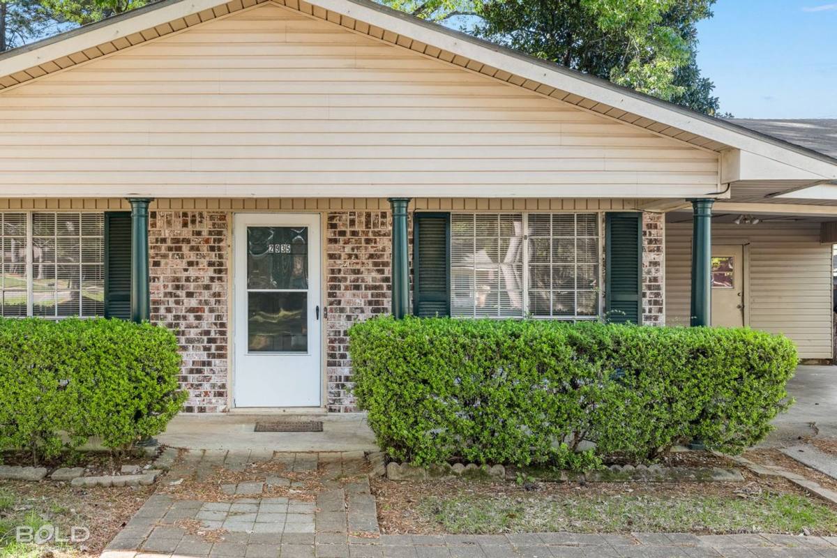 House for rent at 2935 Salem Dr, Shreveport, LA 71118