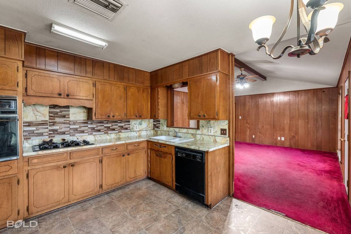 House for rent at 2935 Salem Dr, Shreveport, LA 71118