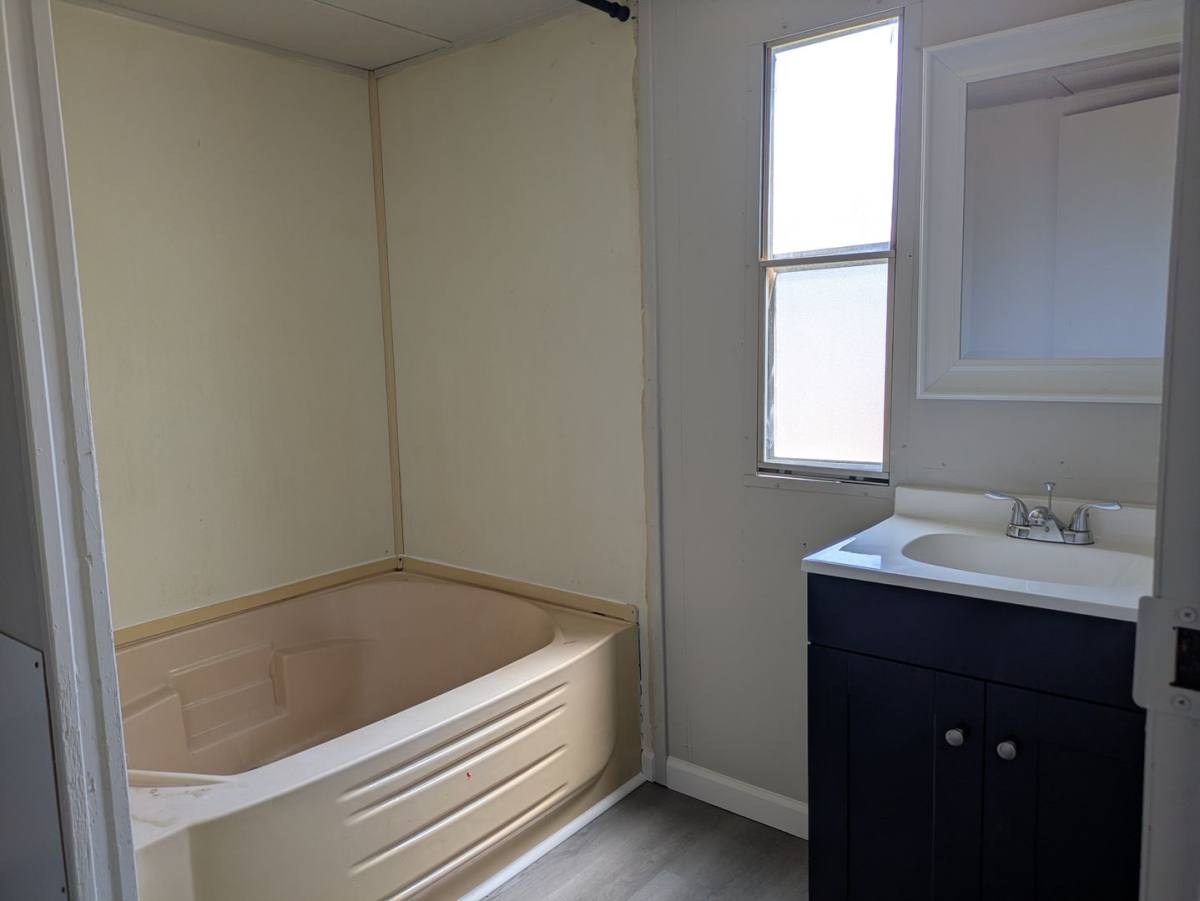 Apartment for rent at 2200 33rd St NE, Hickory, NC 28601