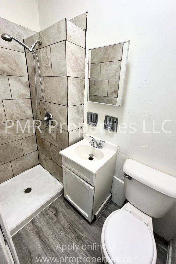 Apartment for rent at 319 N 1st St, Council Bluffs, IA 51503
