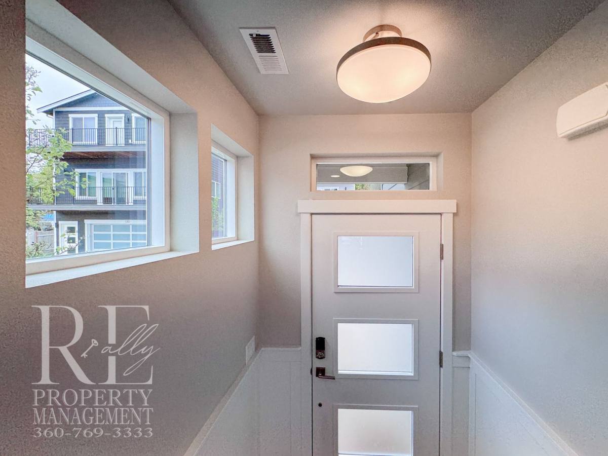 House for rent at 131 Blackfish Court, Bremerton, WA 98310