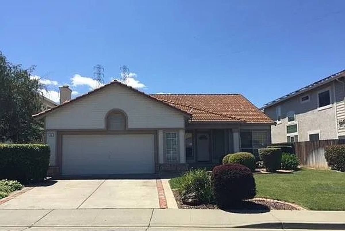 House for rent at 105 Pau Court, Fairfield, CA 94534