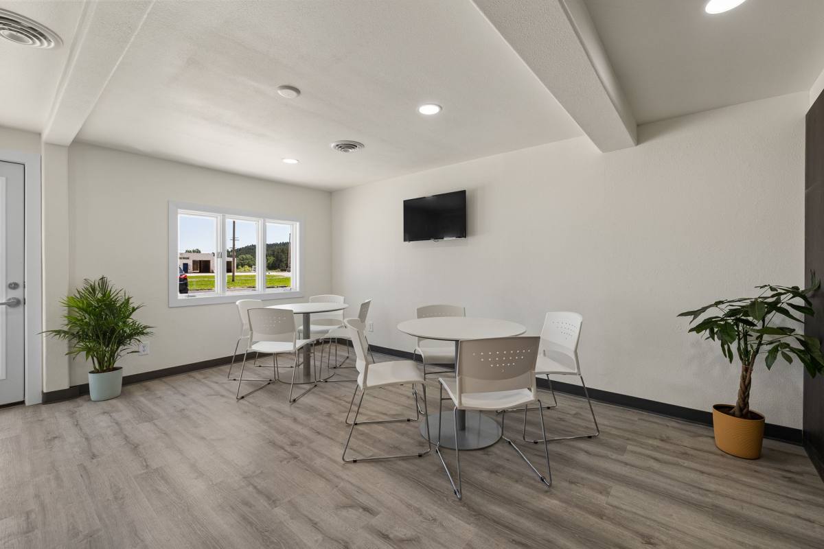 208 & 212 W Mount Rushmore Rd, Custer, SD 57730 - Apartment for Rent - Image 7