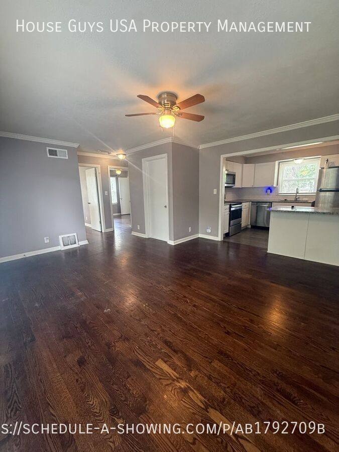 House for rent at 10621 E 56th St, Kansas City, MO 64133