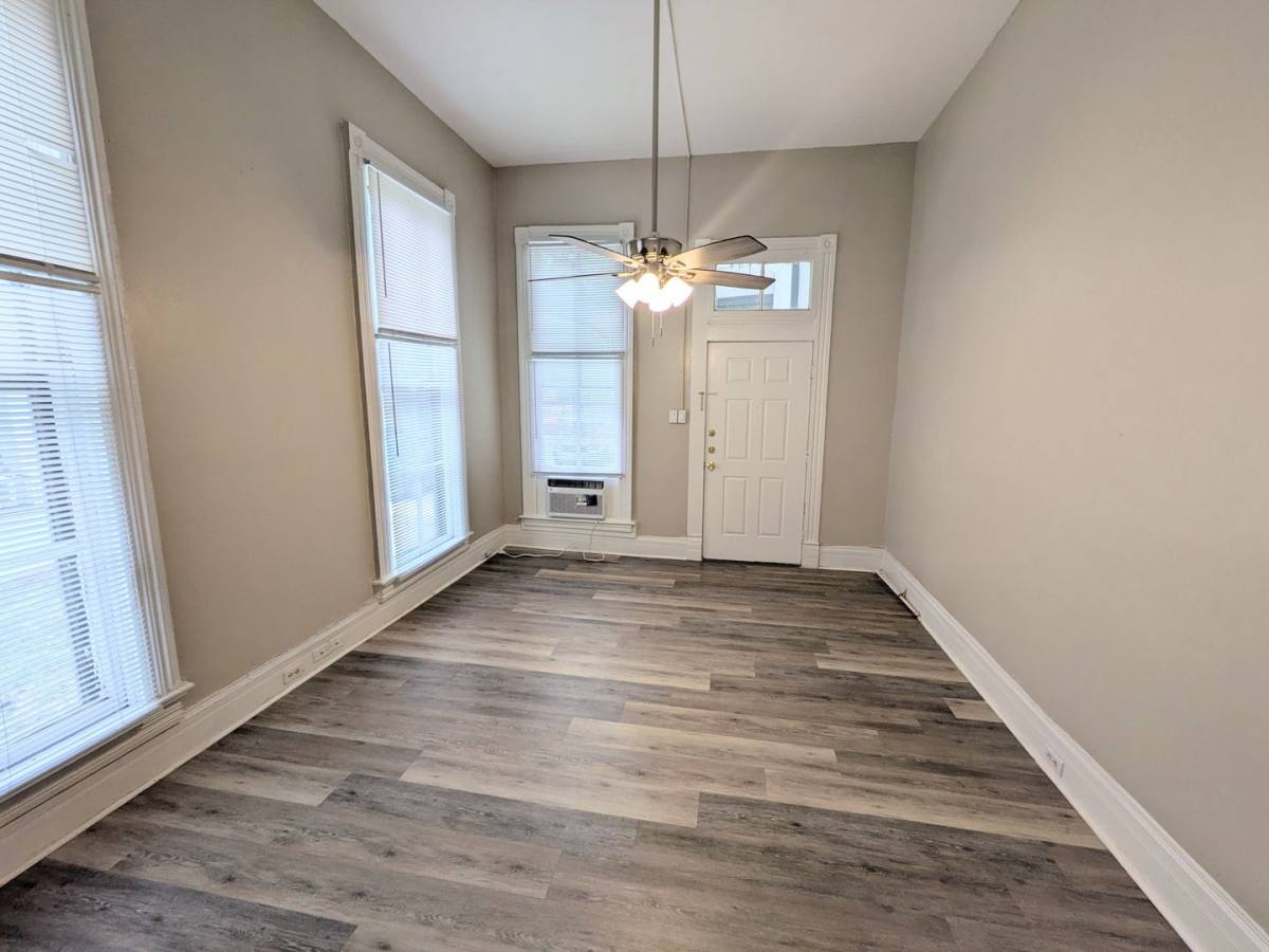 Apartment for rent at 822 E Carson, San Antonio, TX 78208