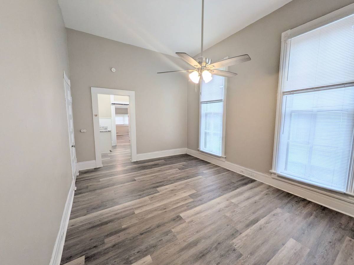 Apartment for rent at 822 E Carson, San Antonio, TX 78208