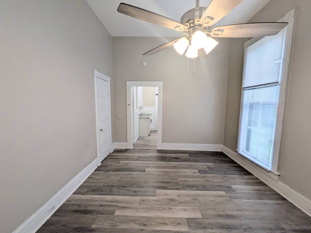 Apartment for rent at 822 E Carson, San Antonio, TX 78208