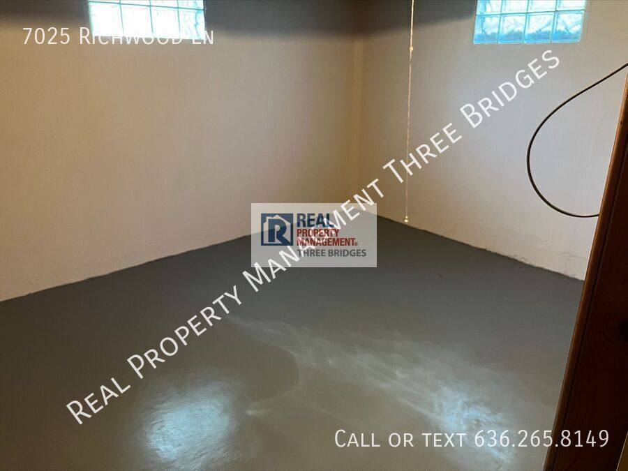 House for rent at 7025 Richwood Lane, Hazelwood, MO 63042