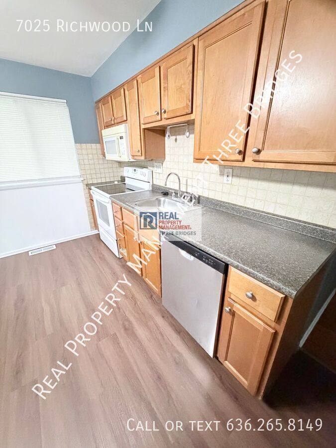 House for rent at 7025 Richwood Lane, Hazelwood, MO 63042