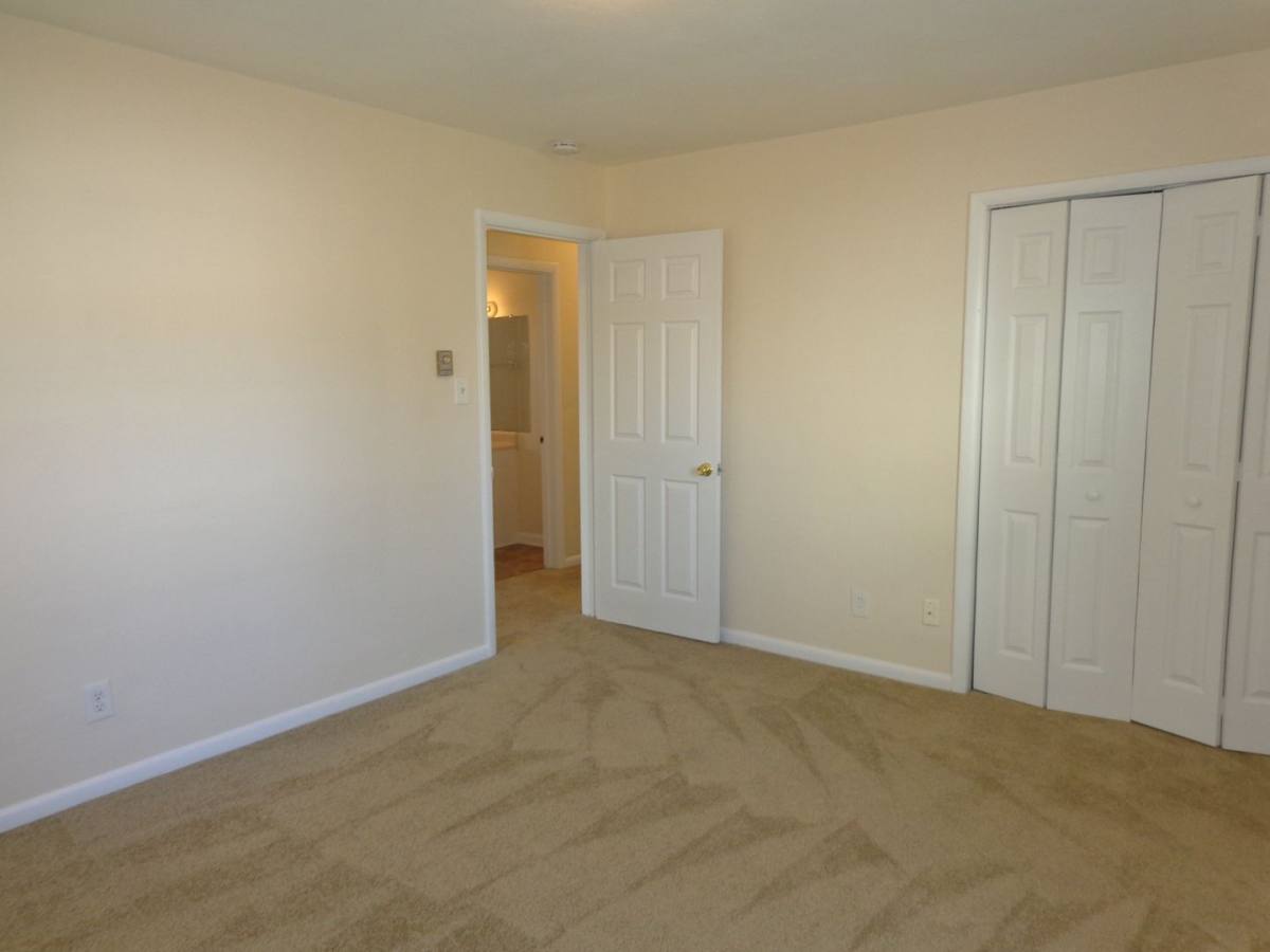 Apartment for rent at 4626 Coronet Ave, Virginia Beach, VA 23455