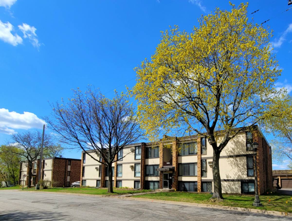 Apartment for rent at 1365 N Eustis St, Saint Paul, MN 55108