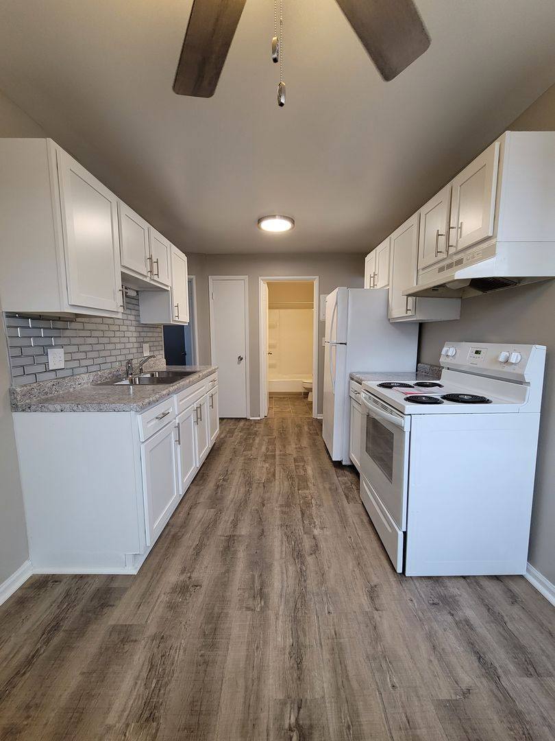 Apartment for rent at St Anthony Park, 1365 N Eustis St, St. Paul, MN 55108