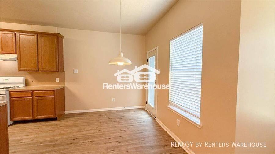 Townhouse for rent at 5127 Prosperity Circle, Houston, TX 77018