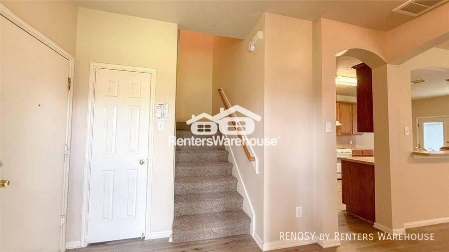 Townhouse for rent at 5127 Prosperity Circle, Houston, TX 77018