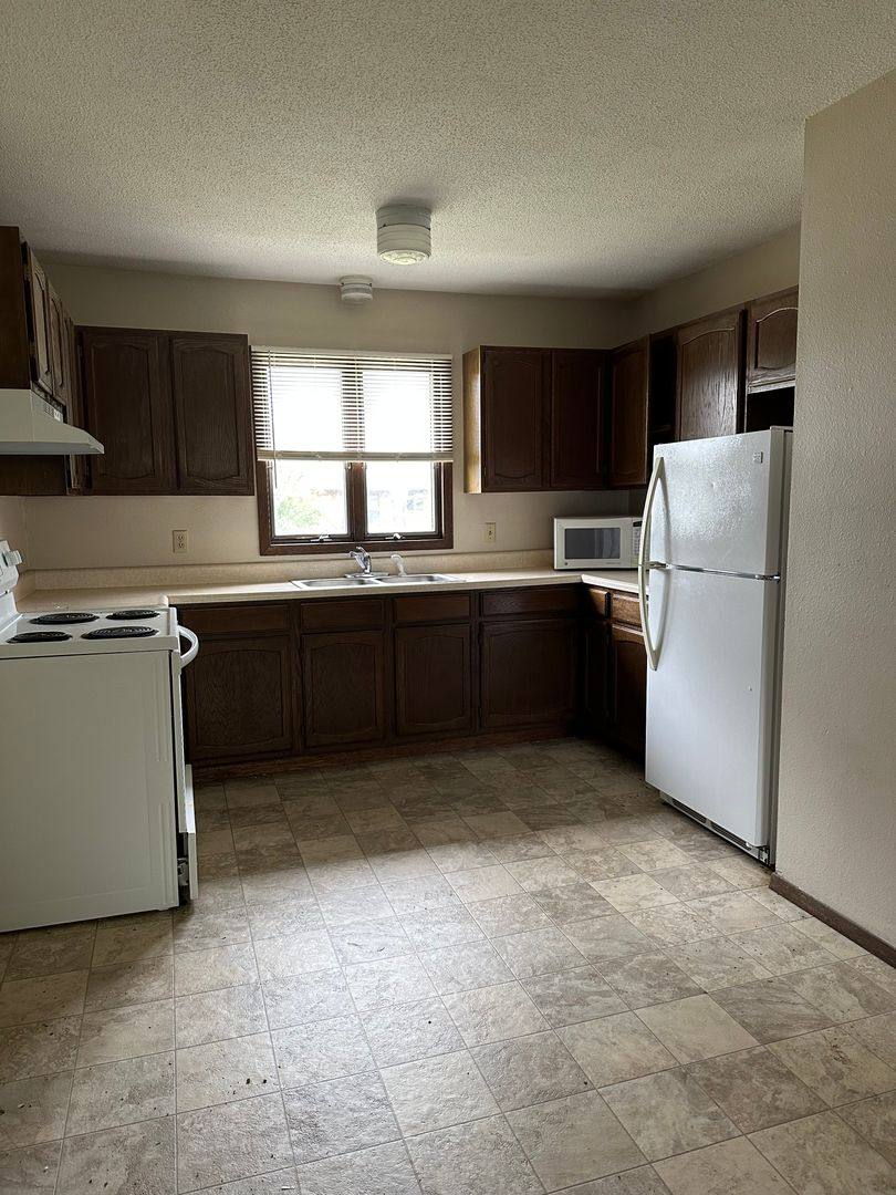 Apartment for rent at 1319 32nd Ave SW, Minot, ND 58701