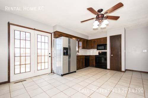 House for rent at 805 S Virginia Lane, Olathe, KS 66061