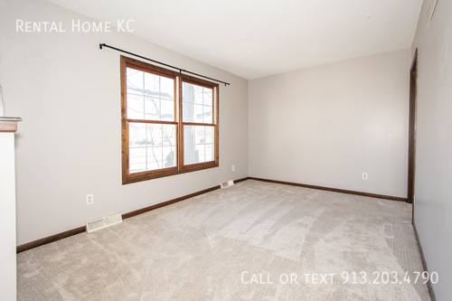 House for rent at 805 S Virginia Lane, Olathe, KS 66061