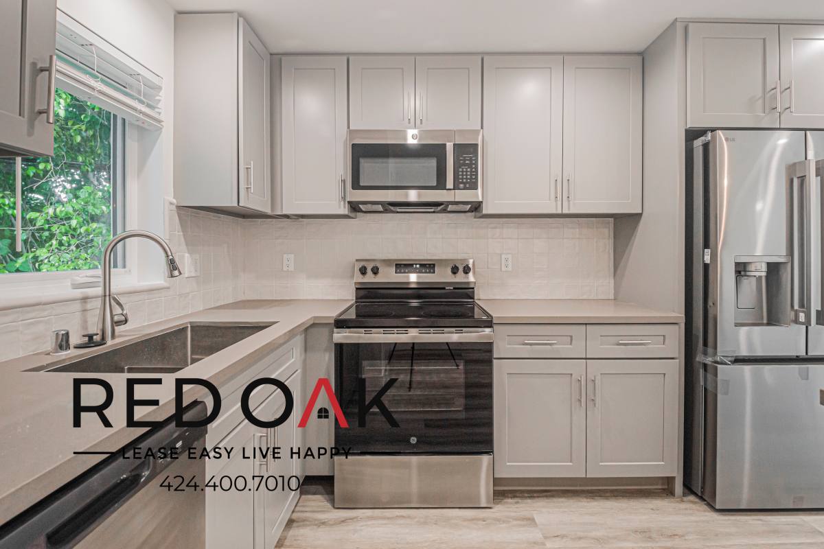 Condo for rent at 3135 Detroit St #313-5, Los Angeles, CA 90036