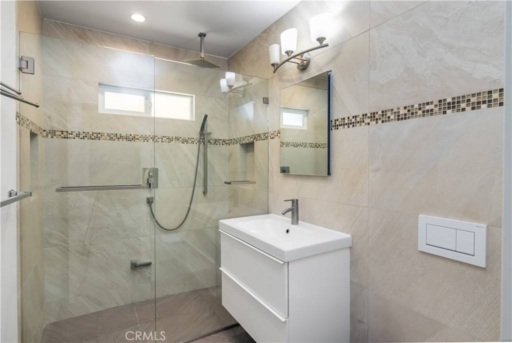 Apartment for rent at 15439 Vose St, Van Nuys, CA 91406
