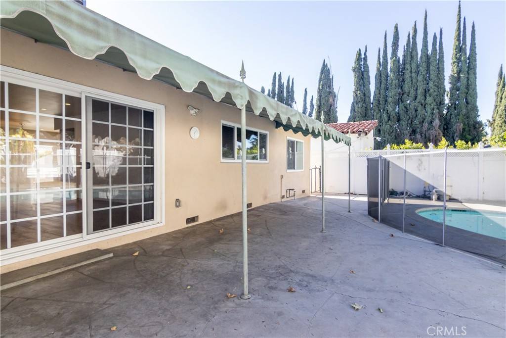 Apartment for rent at 15439 Vose St, Van Nuys, CA 91406