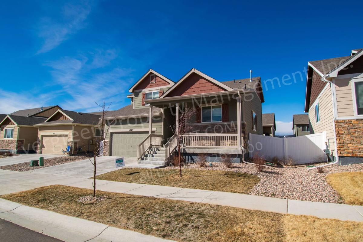 House for rent at 1709 102nd Ave, Greeley, CO 80634